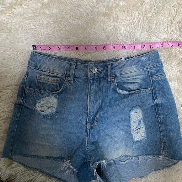 H&M Divided High Rise Jean Shorts - Picture 4 of 4